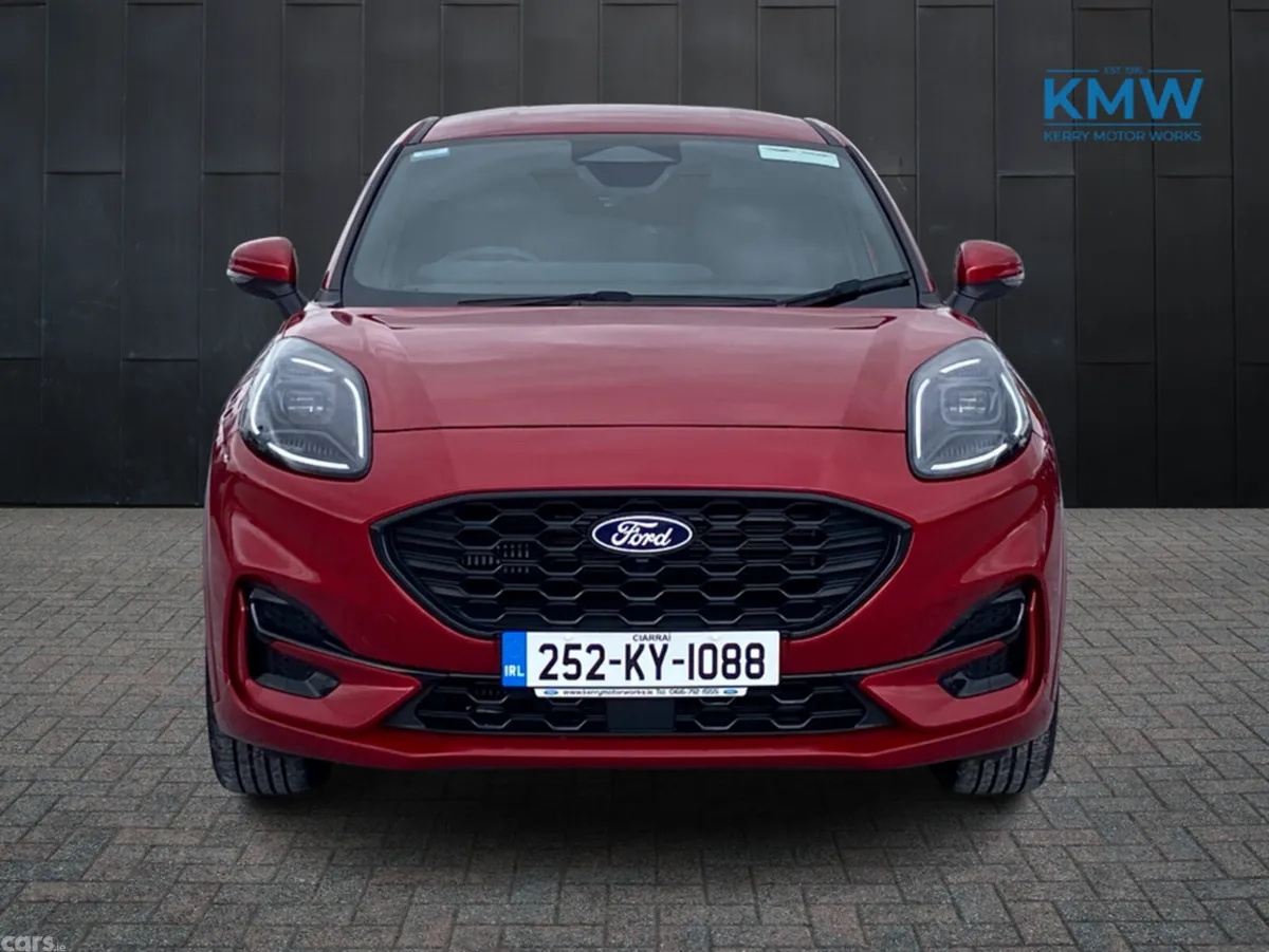 Ford Puma MPV, Petrol, 2025, Red