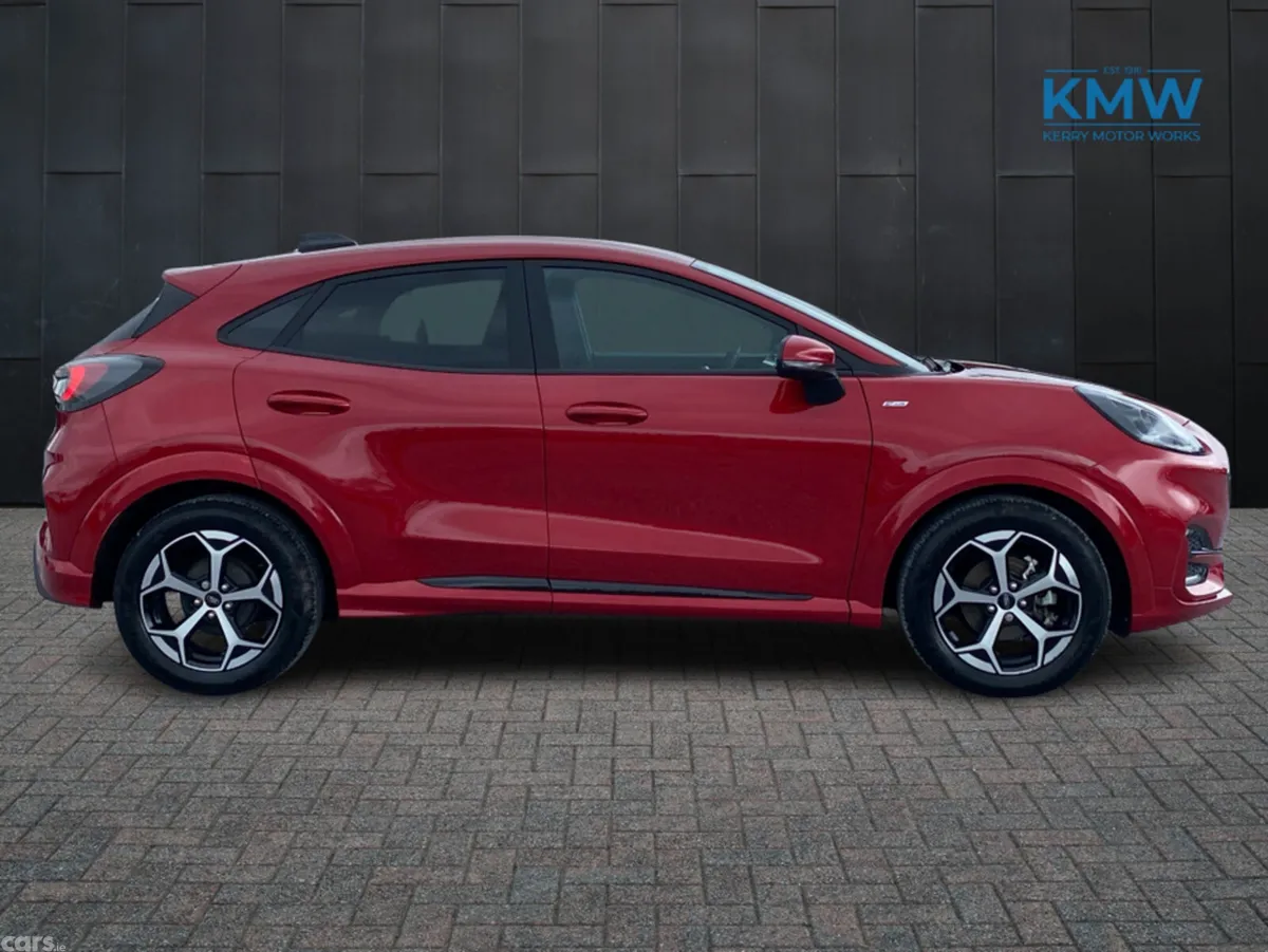 Ford Puma MPV, Petrol, 2025, Red