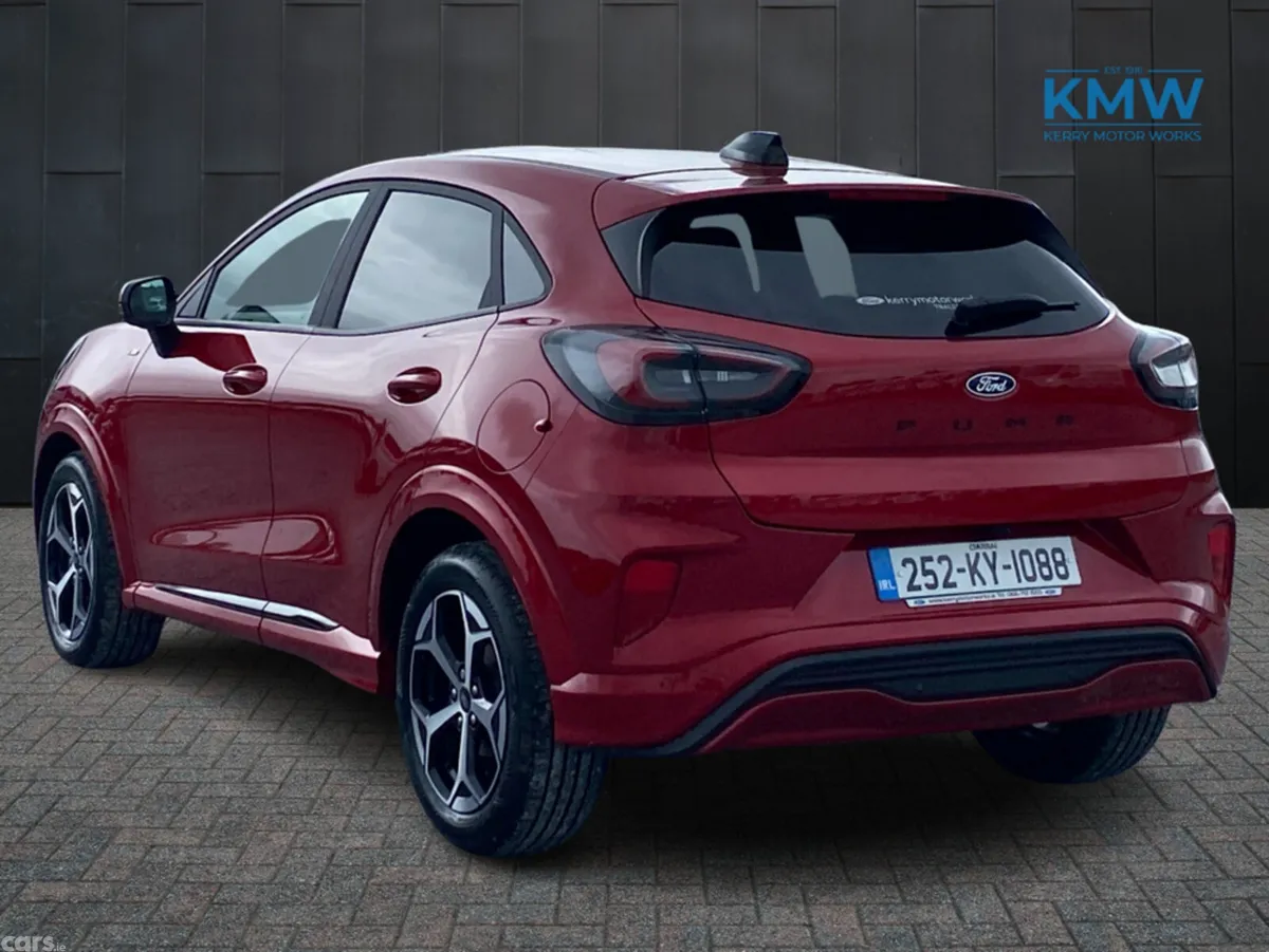 Ford Puma MPV, Petrol, 2025, Red
