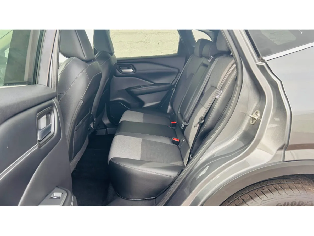 Nissan Qashqai MPV, Petrol Hybrid, 2025, Grey