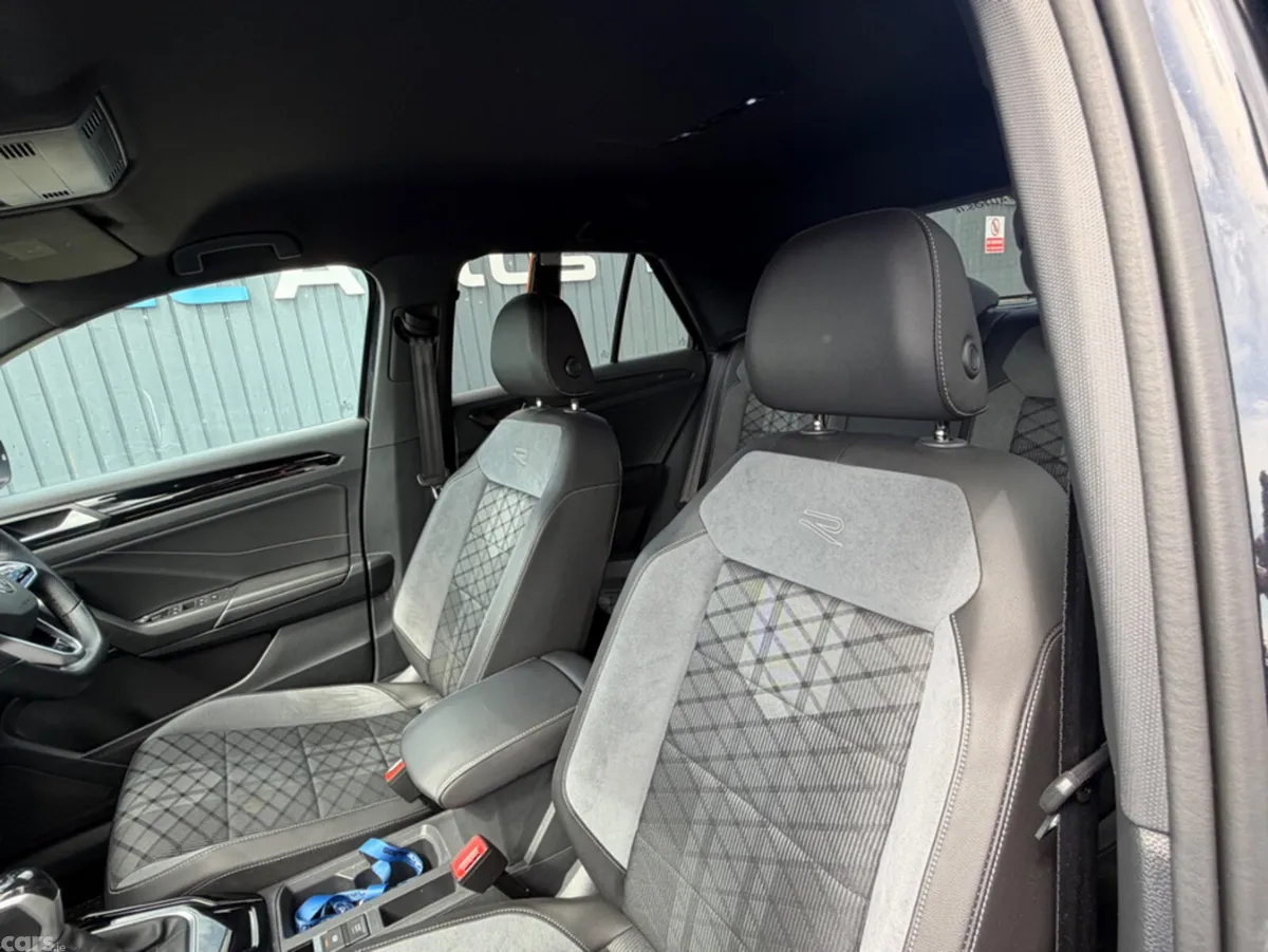 Volkswagen T-Roc SUV, Diesel, 2023, Black