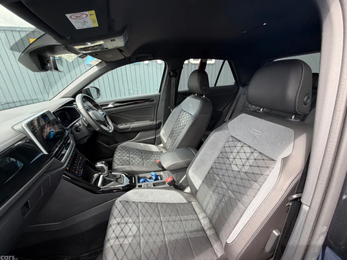 Volkswagen T-Roc SUV, Diesel, 2023, Black