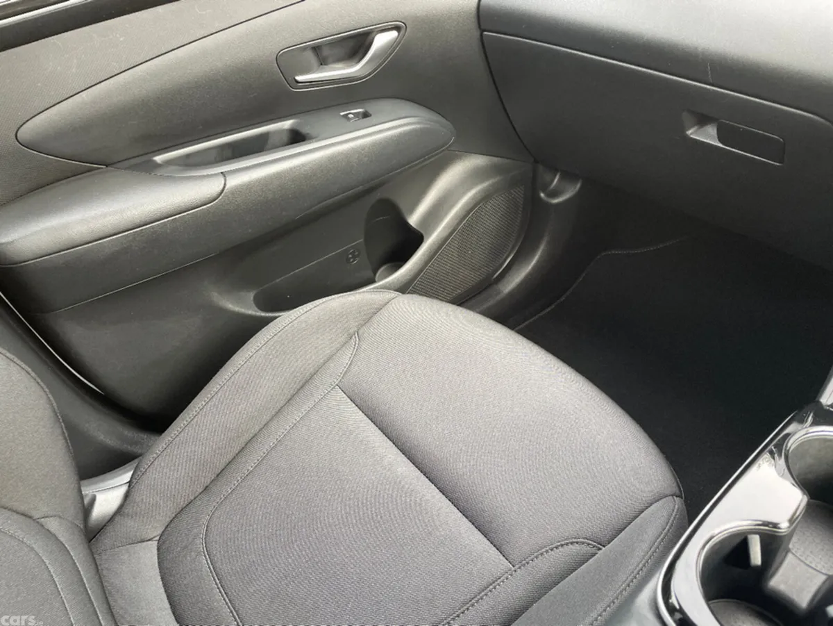 Hyundai Tucson SUV, Petrol Hybrid, 2021, White