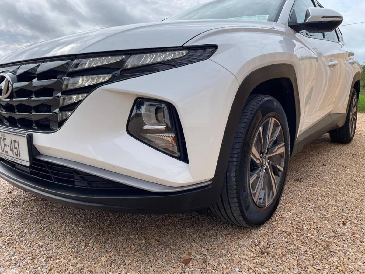 Hyundai Tucson SUV, Petrol Hybrid, 2021, White