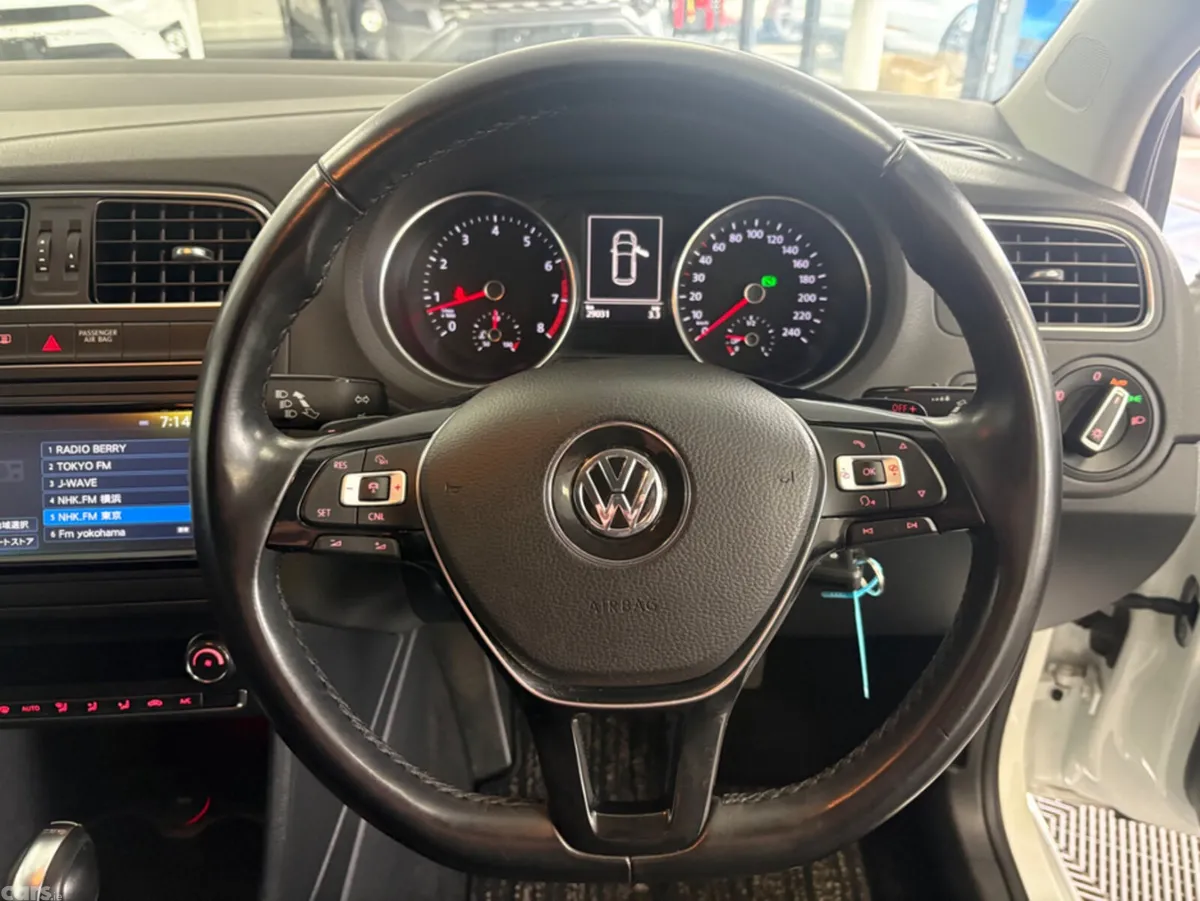 Volkswagen Polo Hatchback, Petrol, 2016, Blue
