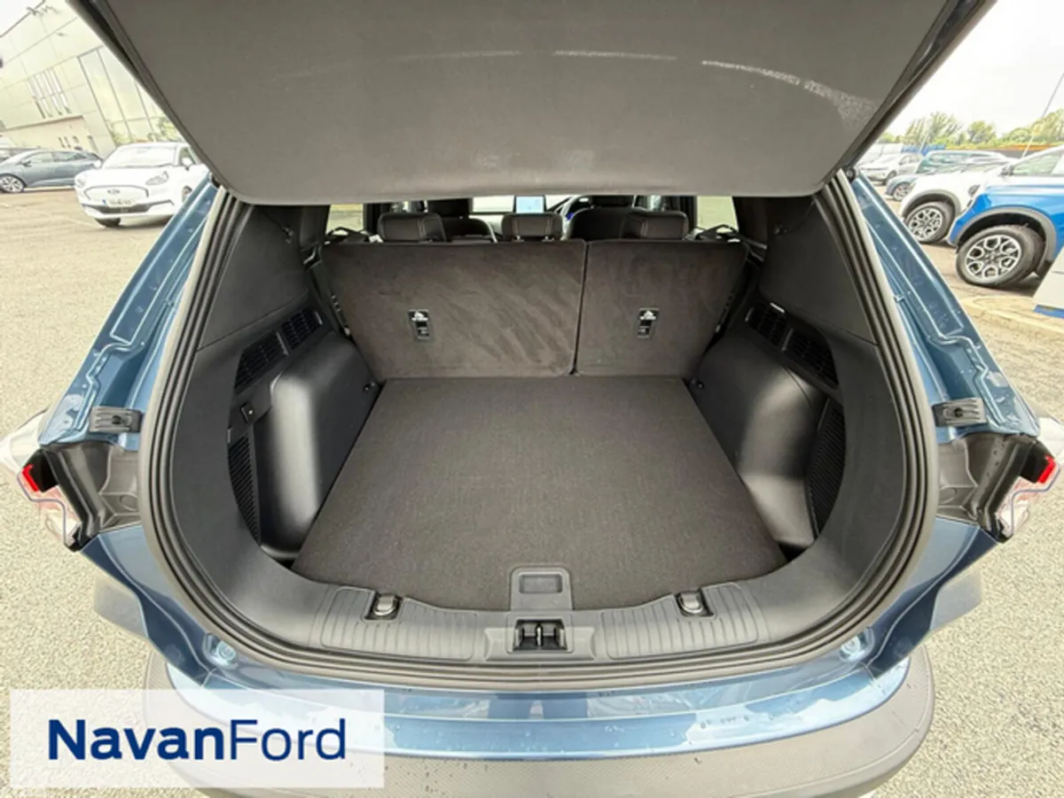 Ford Kuga SUV, Petrol Hybrid, 2024, Blue