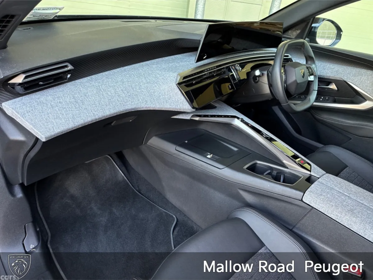 Peugeot 3008 SUV, Petrol Hybrid, 2026, Grey