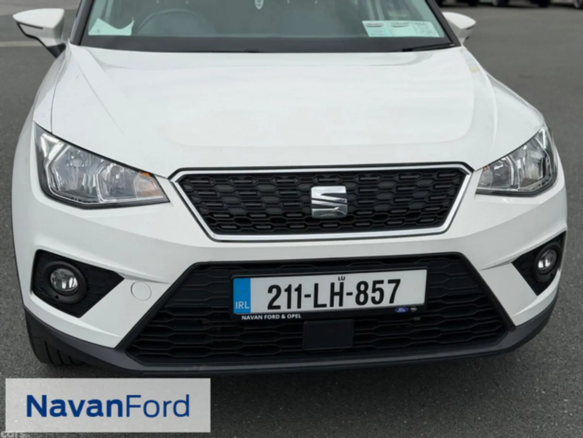 SEAT Arona Hatchback, Petrol, 2021, White