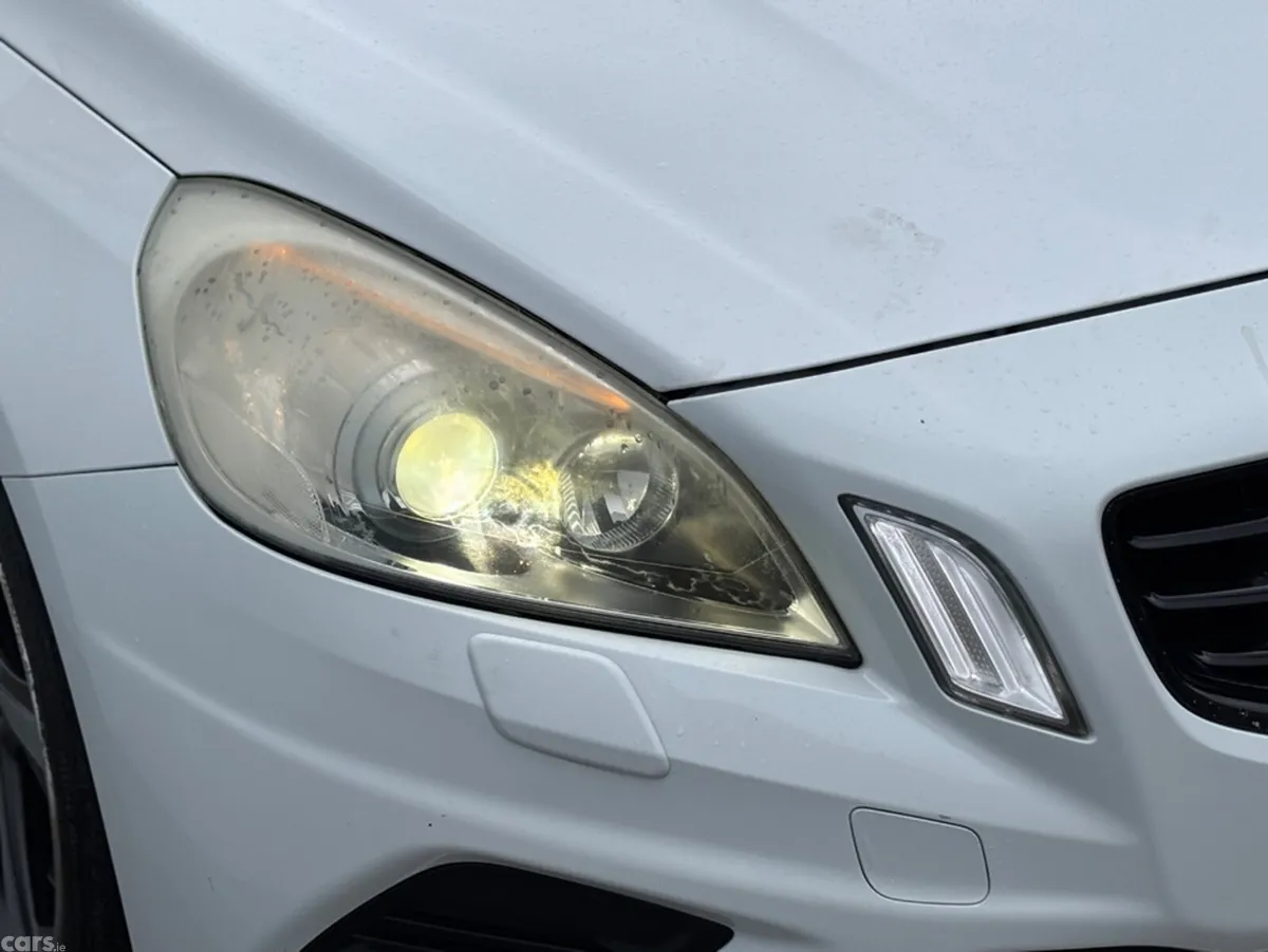 Volvo V60 Estate, Petrol, 2013, White