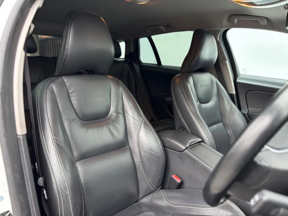 Volvo V60 Estate, Petrol, 2013, White
