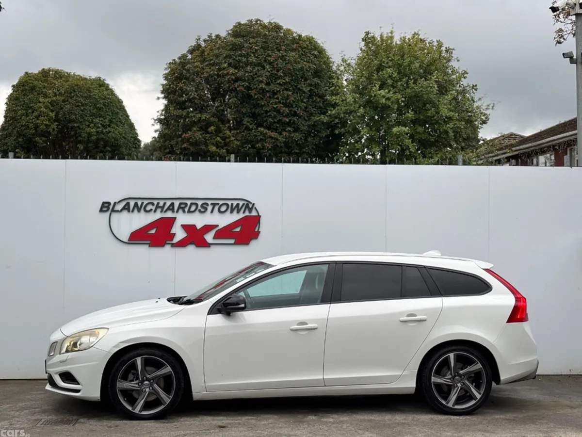 Volvo V60 Estate, Petrol, 2013, White
