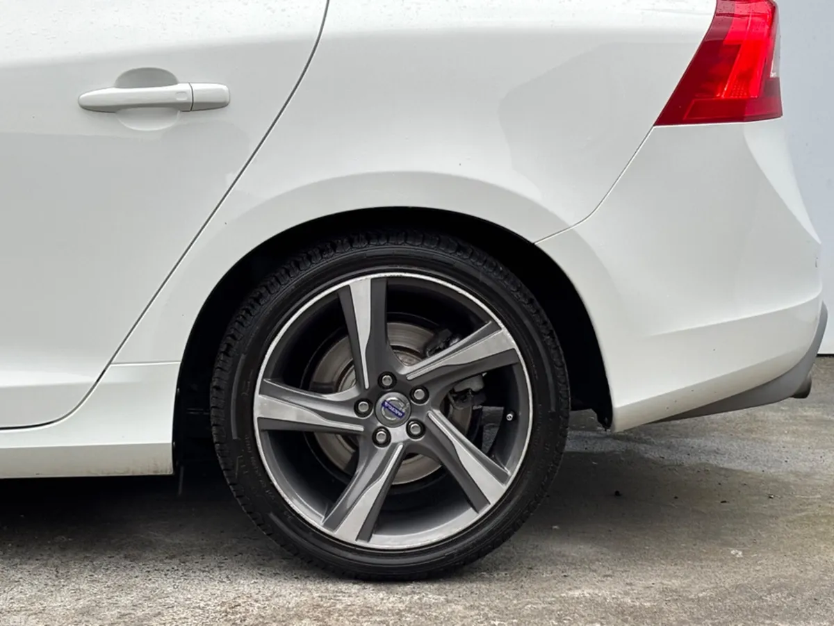 Volvo V60 Estate, Petrol, 2013, White