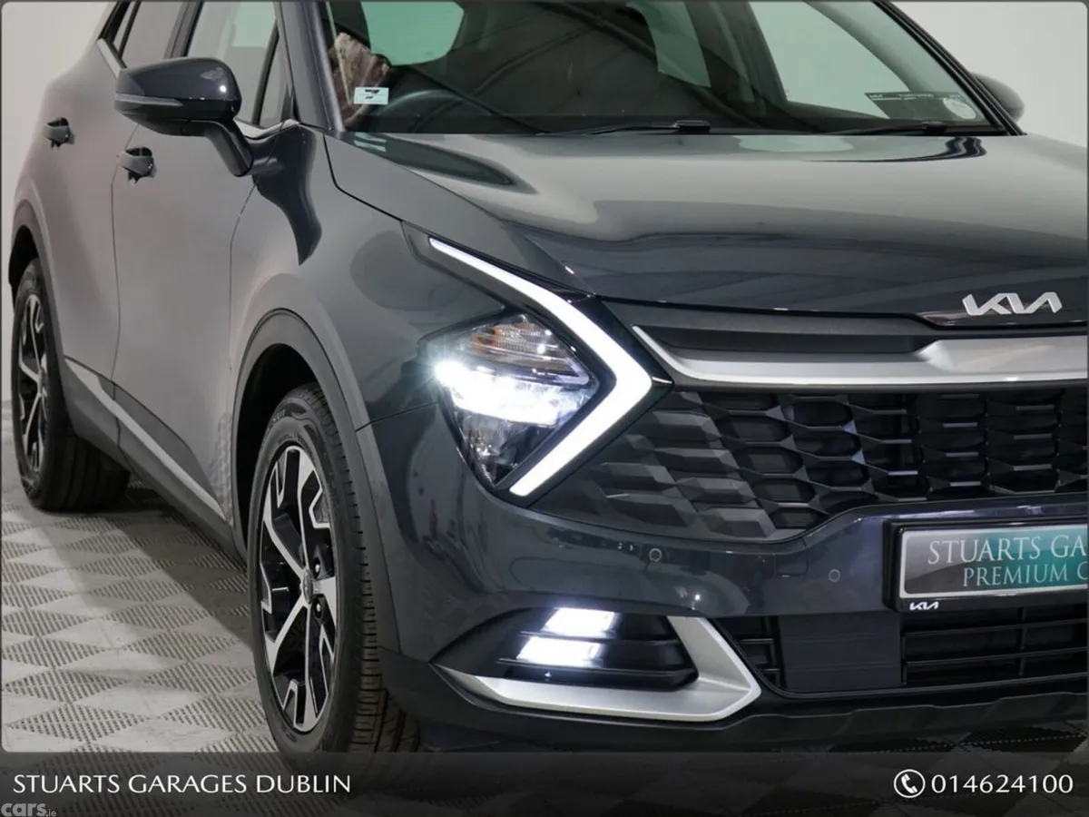 Kia Sportage MPV, Petrol Hybrid, 2025, Grey