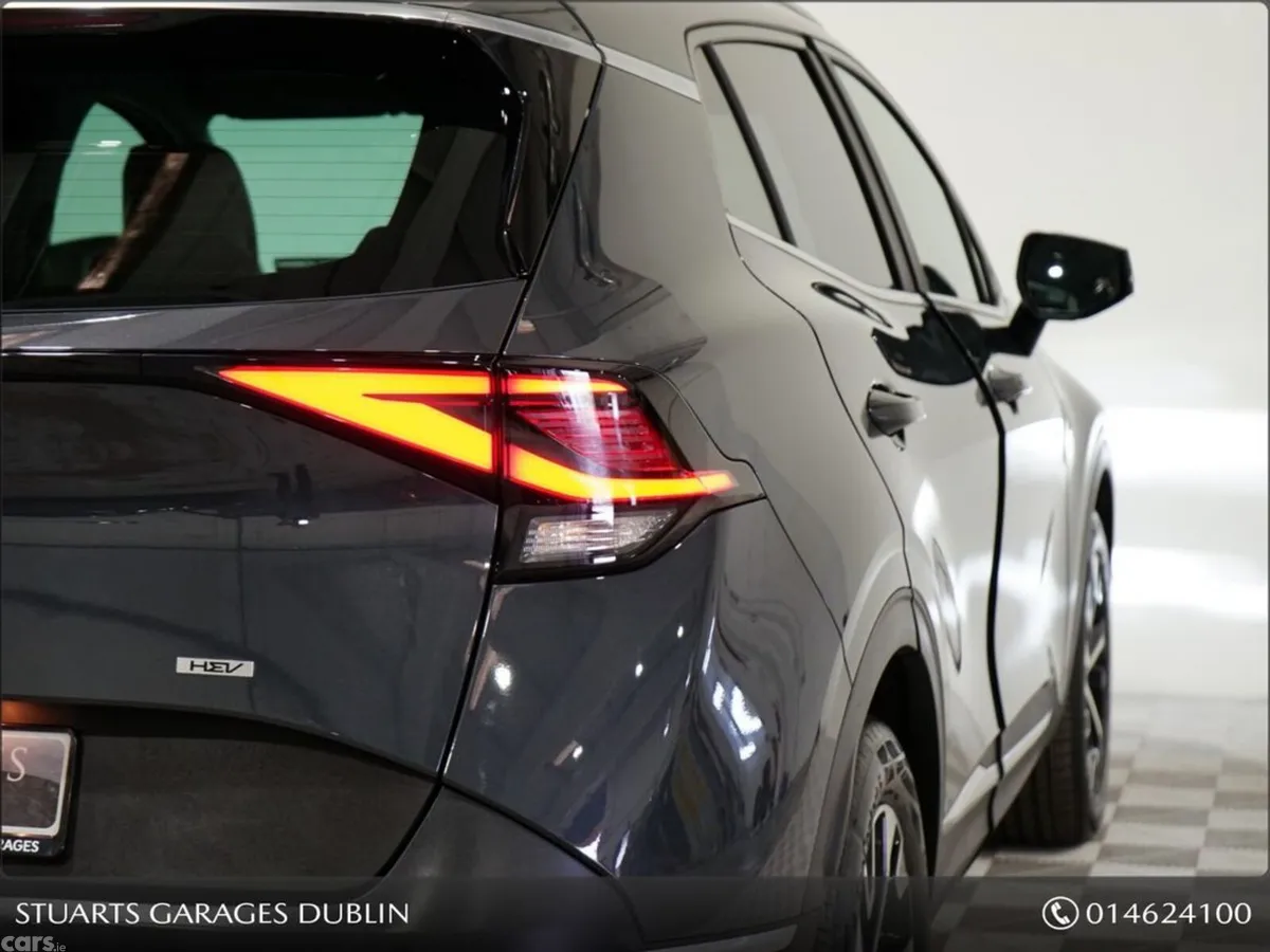 Kia Sportage MPV, Petrol Hybrid, 2025, Grey