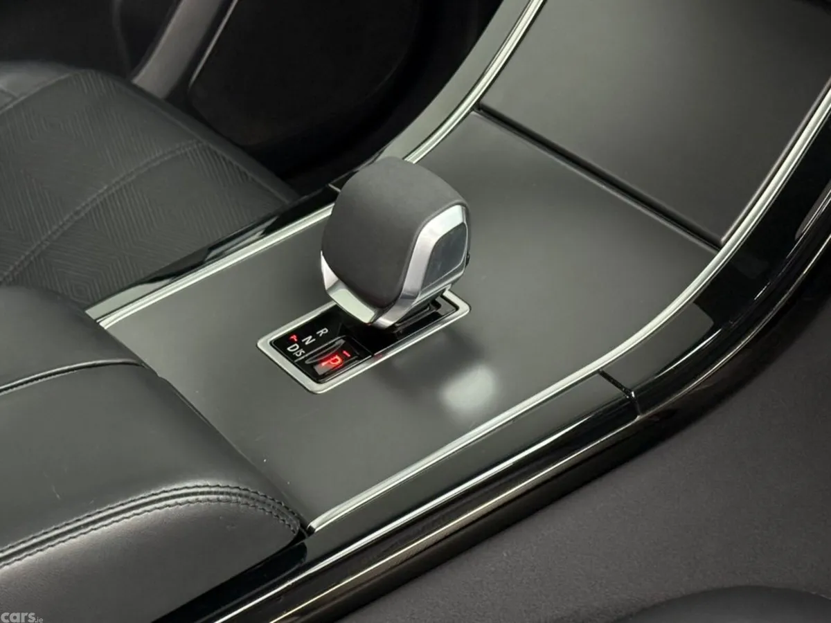 Land Rover Range Rover Velar SUV, Petrol Plug-in Hybrid, 2024, Grey