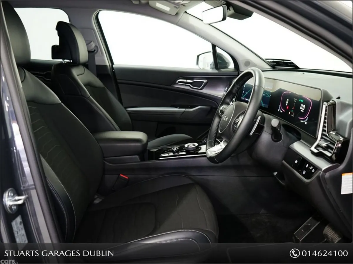 Kia Sportage MPV, Petrol Hybrid, 2025, Grey