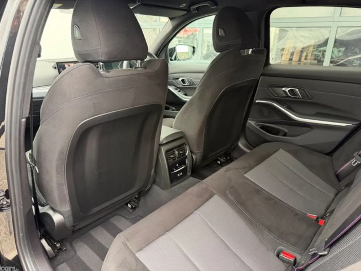 BMW 3-Series Saloon, Petrol Plug-in Hybrid, 2025, Black