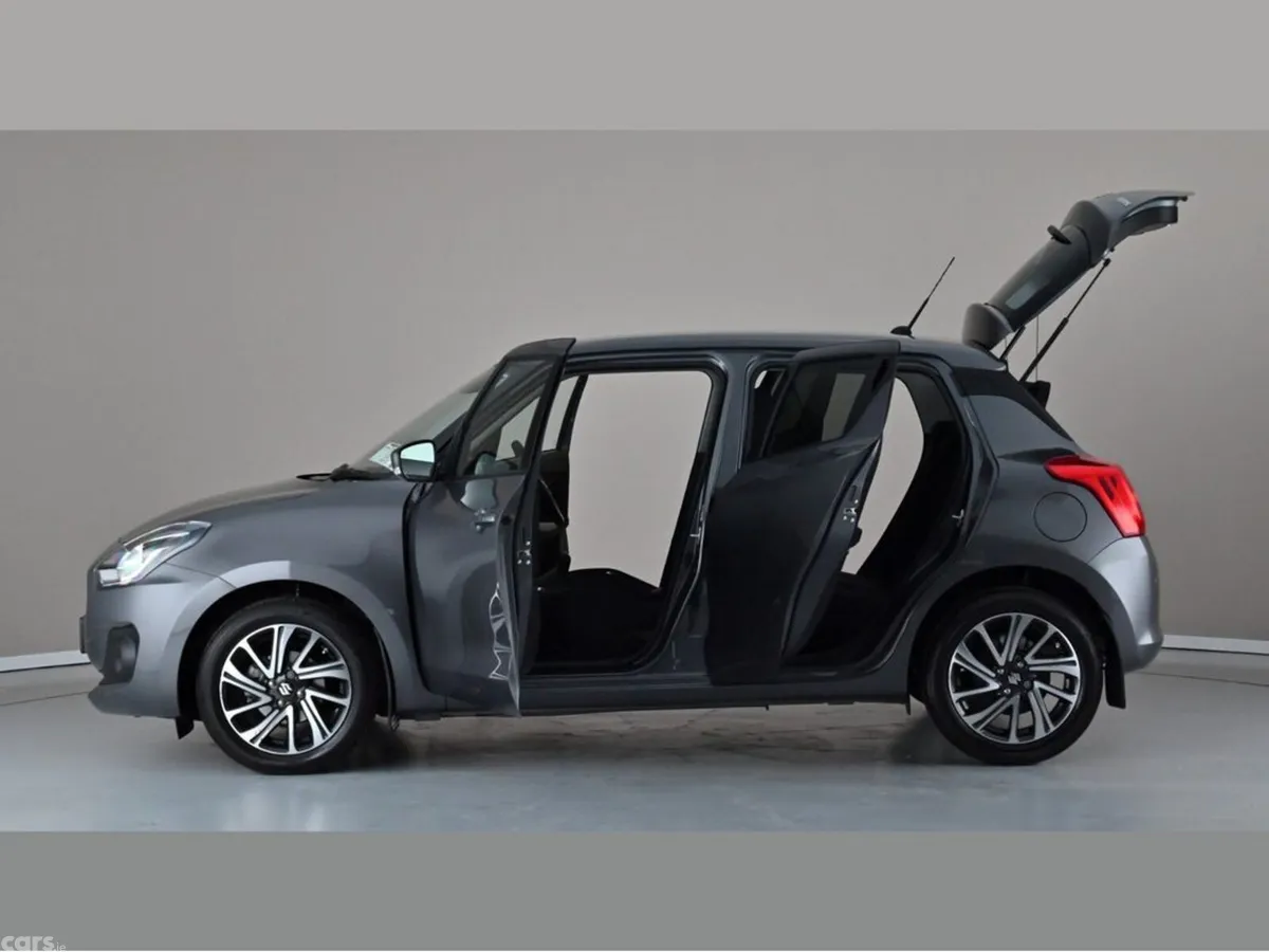 Suzuki Swift Hatchback, Petrol, 2022, Grey