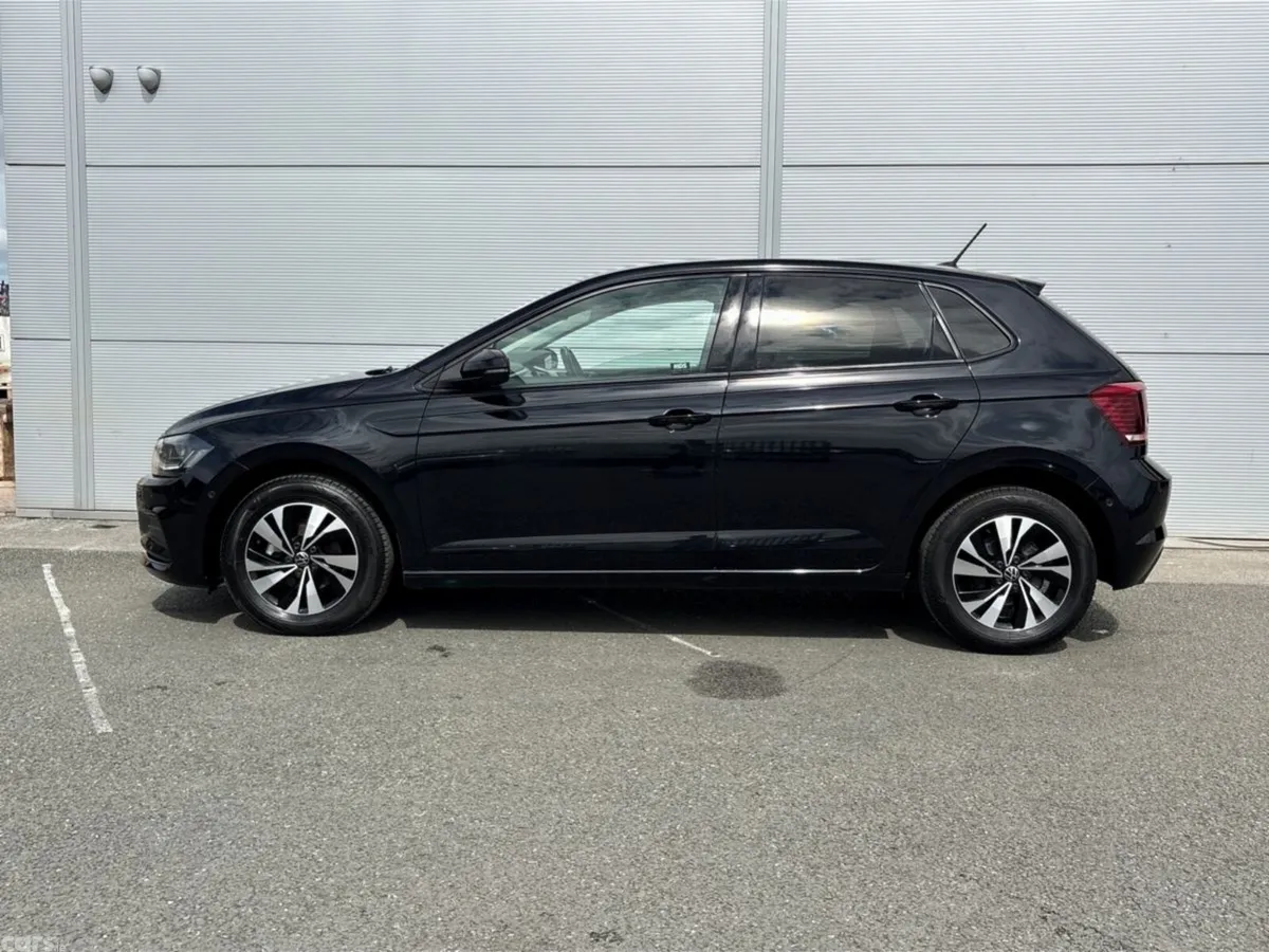 Volkswagen Polo Hatchback, Petrol, 2021, Black