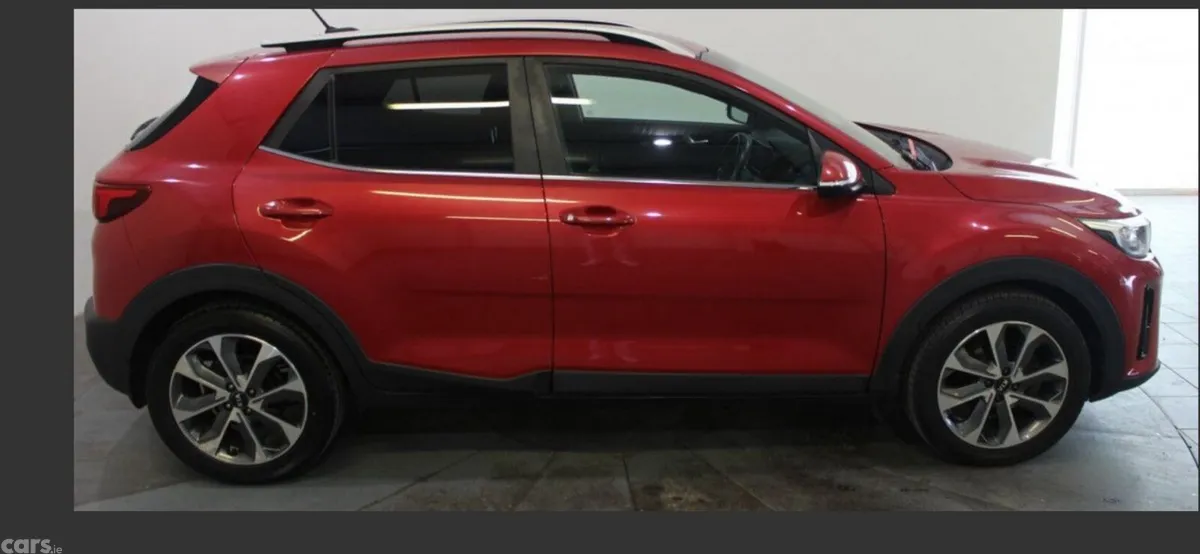 Kia Stonic Estate/Jeep, Petrol, 2018, Red