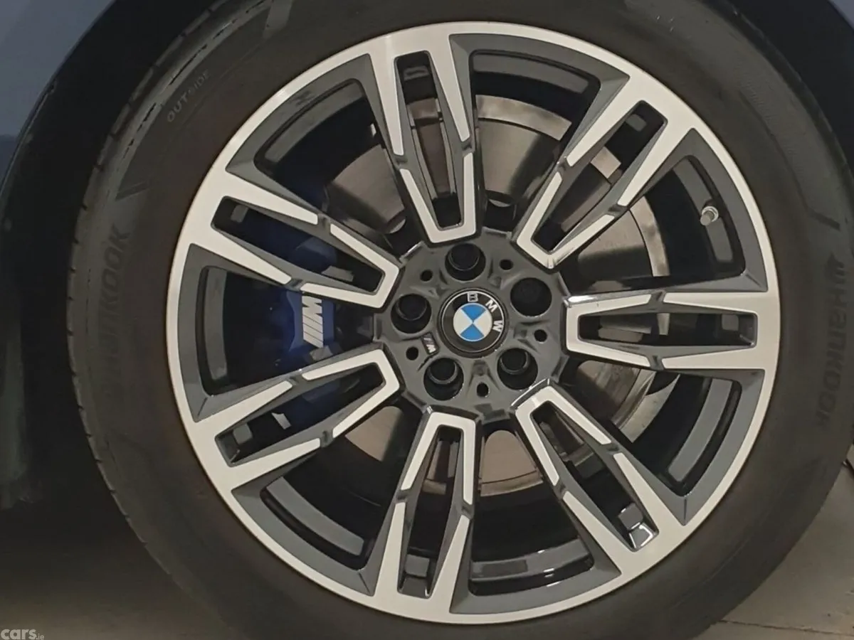 BMW 5-Series Saloon, Petrol Plug-in Hybrid, 2026, Blue