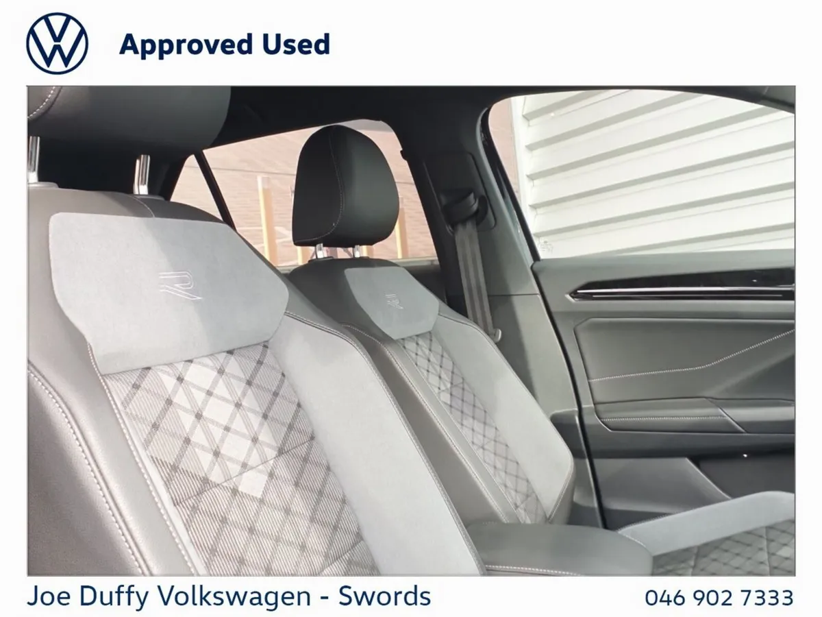 Volkswagen T-Roc SUV, Petrol, 2024, Black