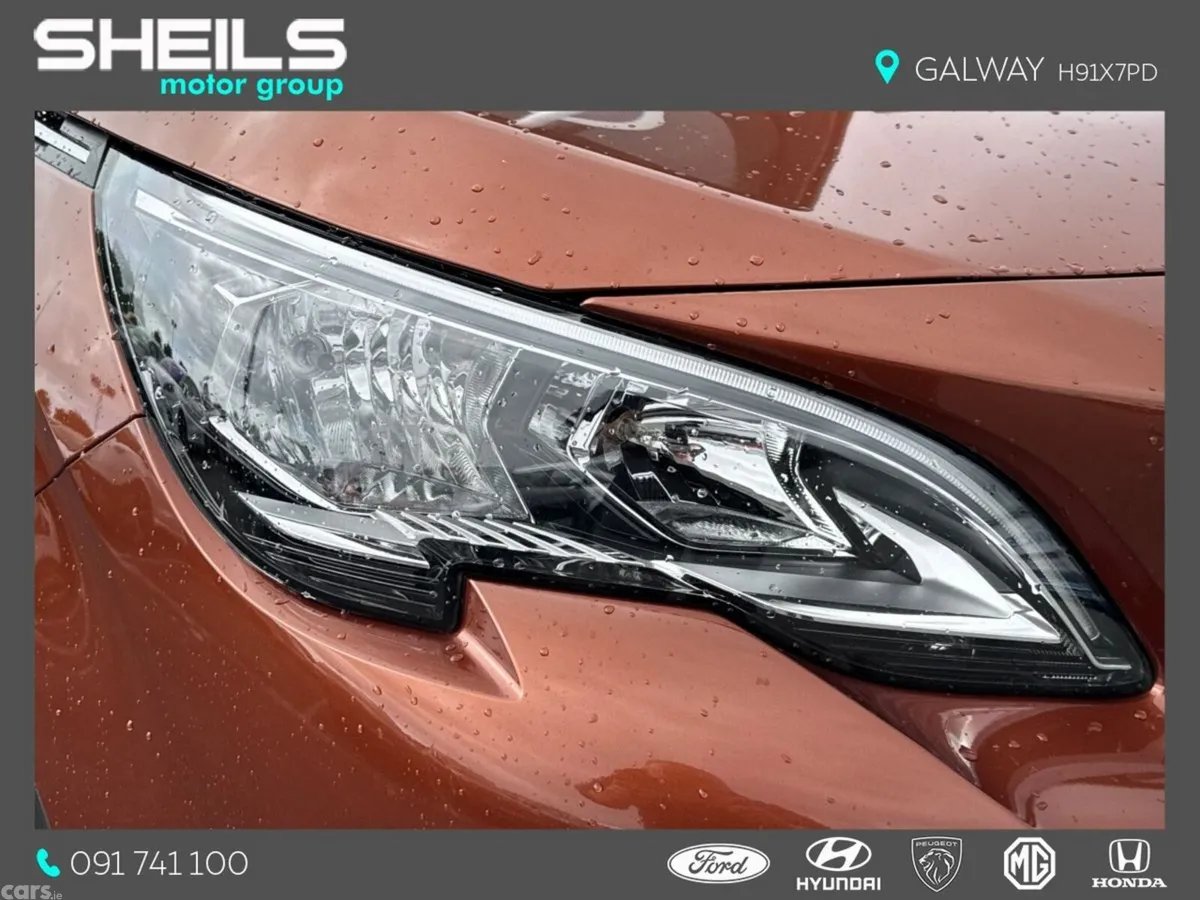 Peugeot 3008 MPV, Petrol, 2020, Brown