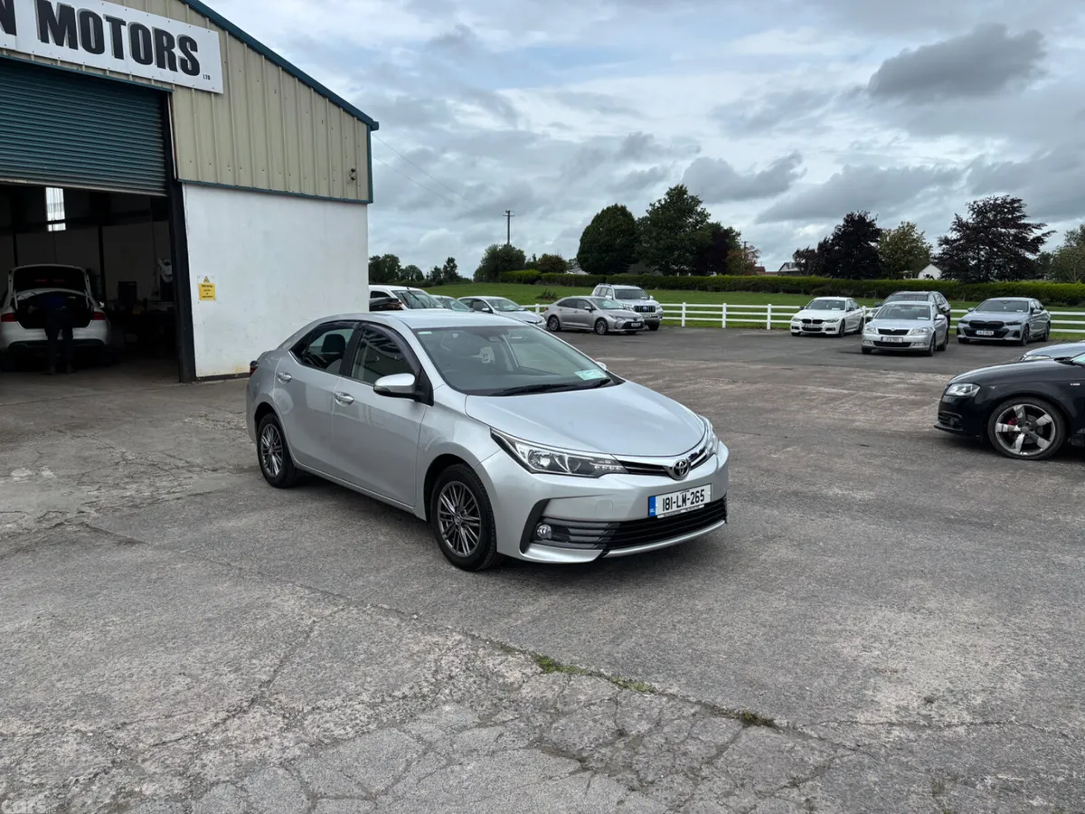 Toyota Corolla Saloon, Petrol, 2018, Grey