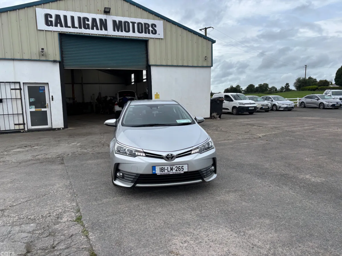 Toyota Corolla Saloon, Petrol, 2018, Grey