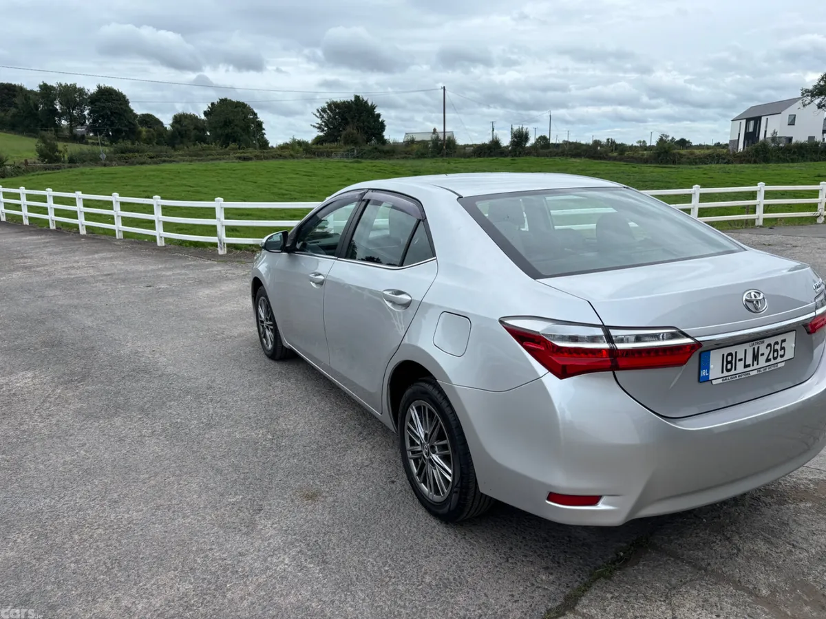 Toyota Corolla Saloon, Petrol, 2018, Grey