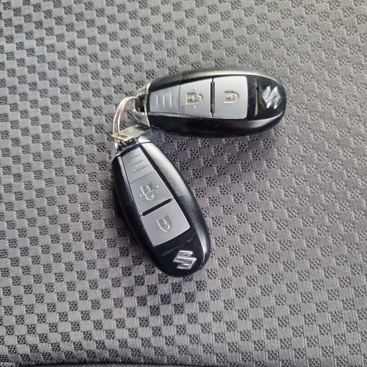 Suzuki Swift Hatchback, Petrol, 2014, Silver