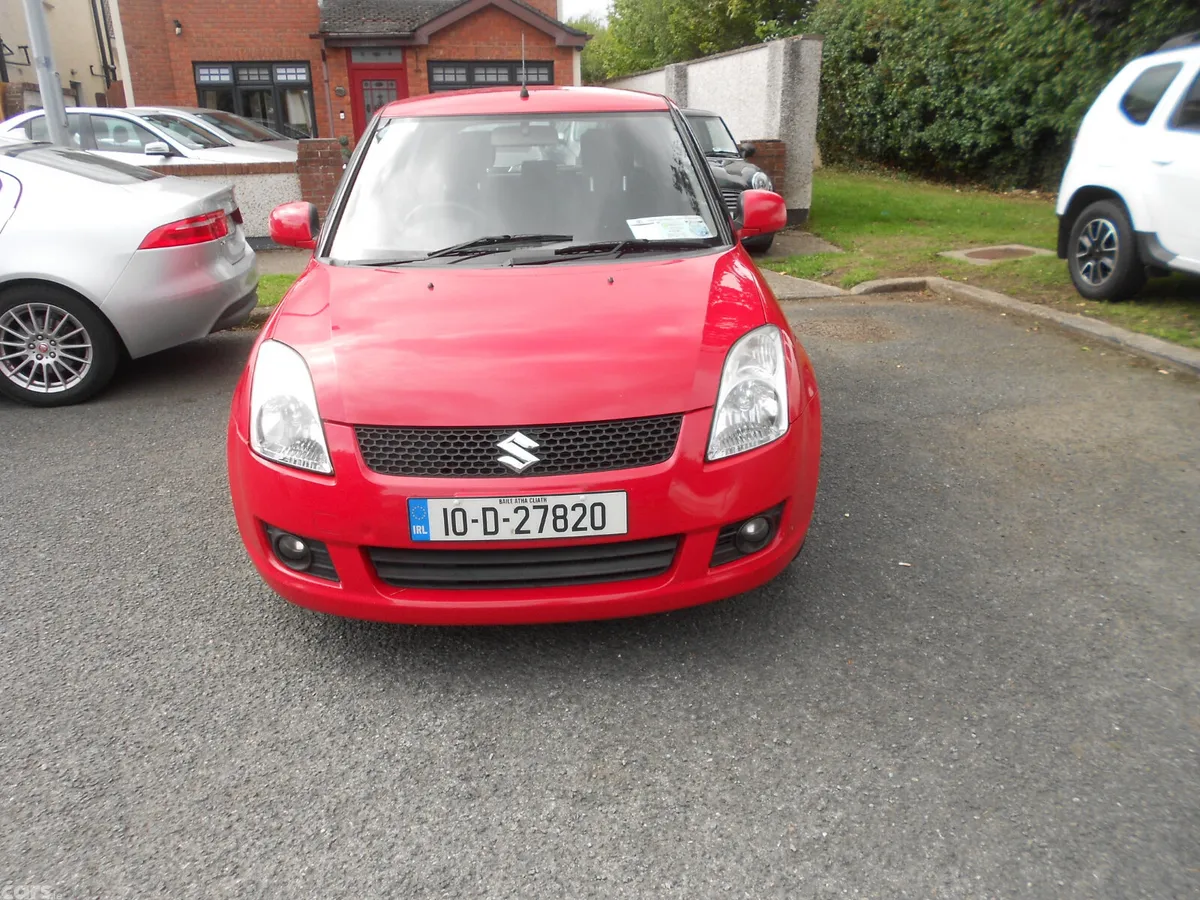 Suzuki Swift Hatchback, Petrol, 2010, Red