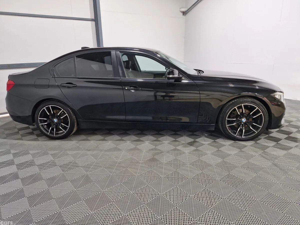BMW 3-Series Saloon, Diesel, 2017, Black