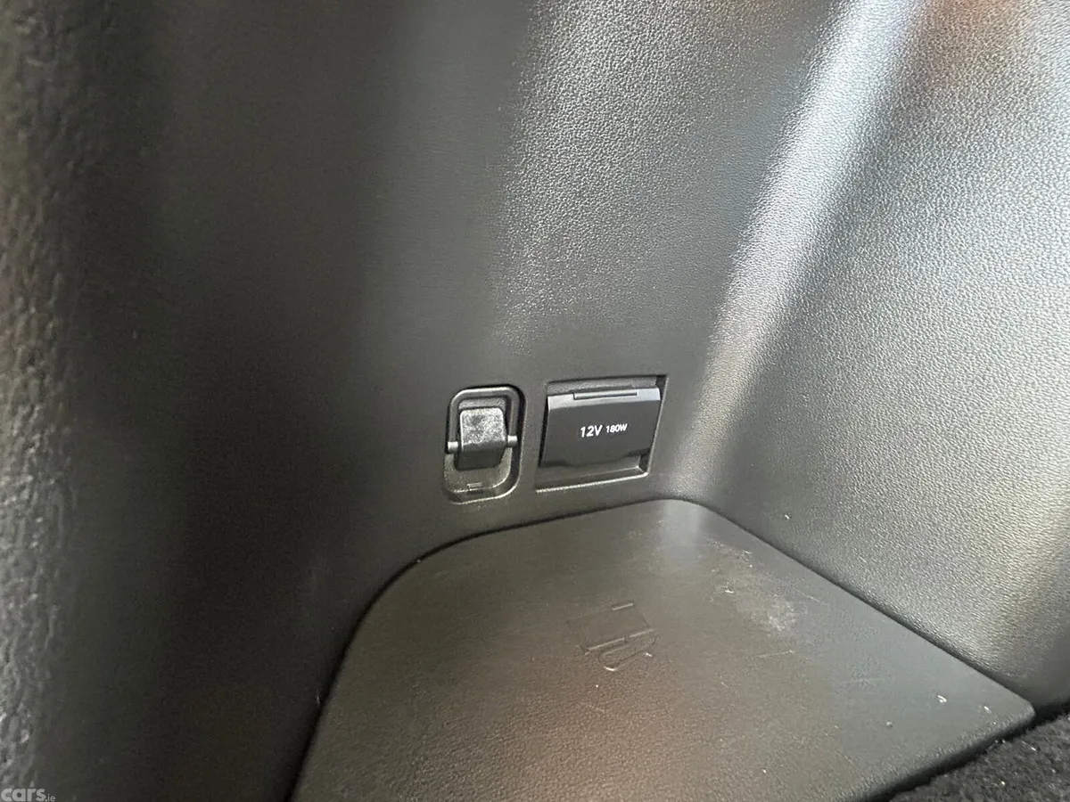 Hyundai Tucson SUV, Petrol Plug-in Hybrid, 2022, White