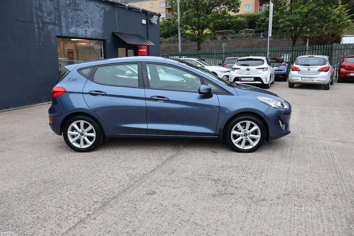 Ford Fiesta Hatchback, Petrol, 2019, Blue