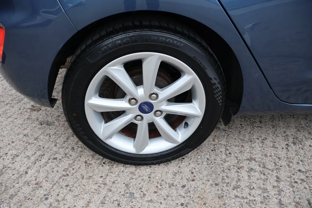 Ford Fiesta Hatchback, Petrol, 2019, Blue