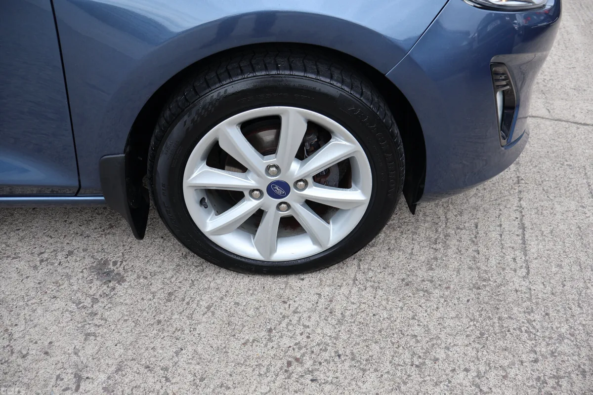 Ford Fiesta Hatchback, Petrol, 2019, Blue