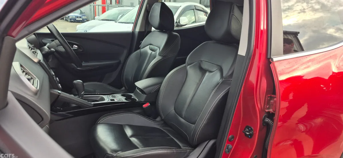 Renault Kadjar SUV, Diesel, 2016, Red