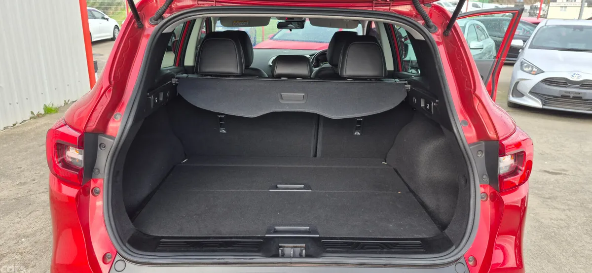 Renault Kadjar SUV, Diesel, 2016, Red