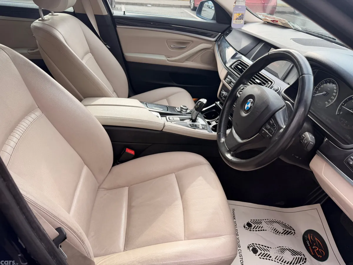 BMW 5-Series Estate/Jeep, Diesel, 2016, Blue