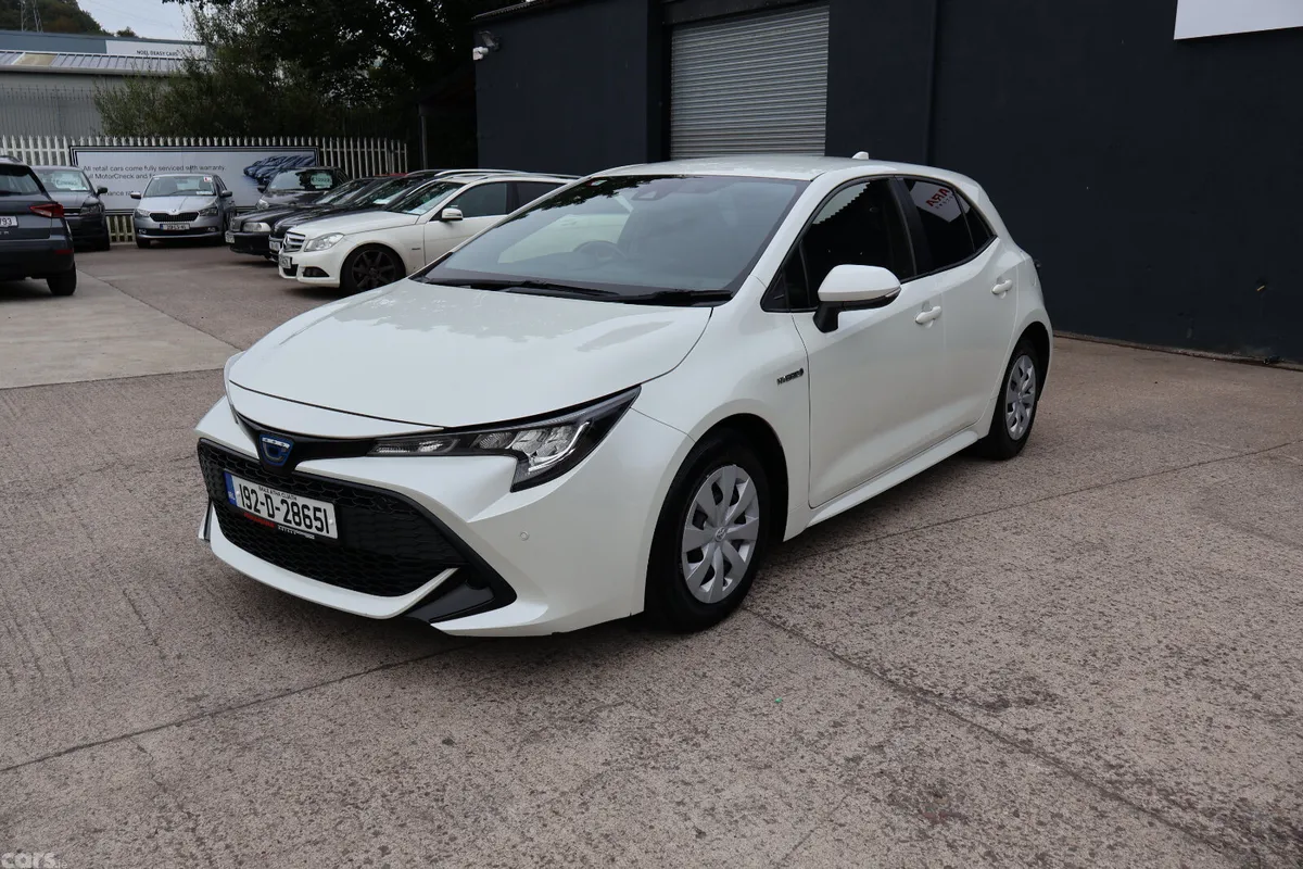 Toyota Corolla Hatchback, Petrol Hybrid, 2019, White
