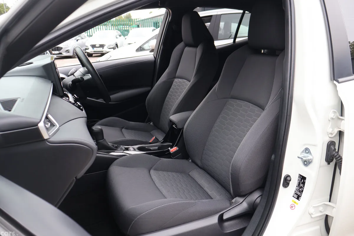 Toyota Corolla Hatchback, Petrol Hybrid, 2019, White