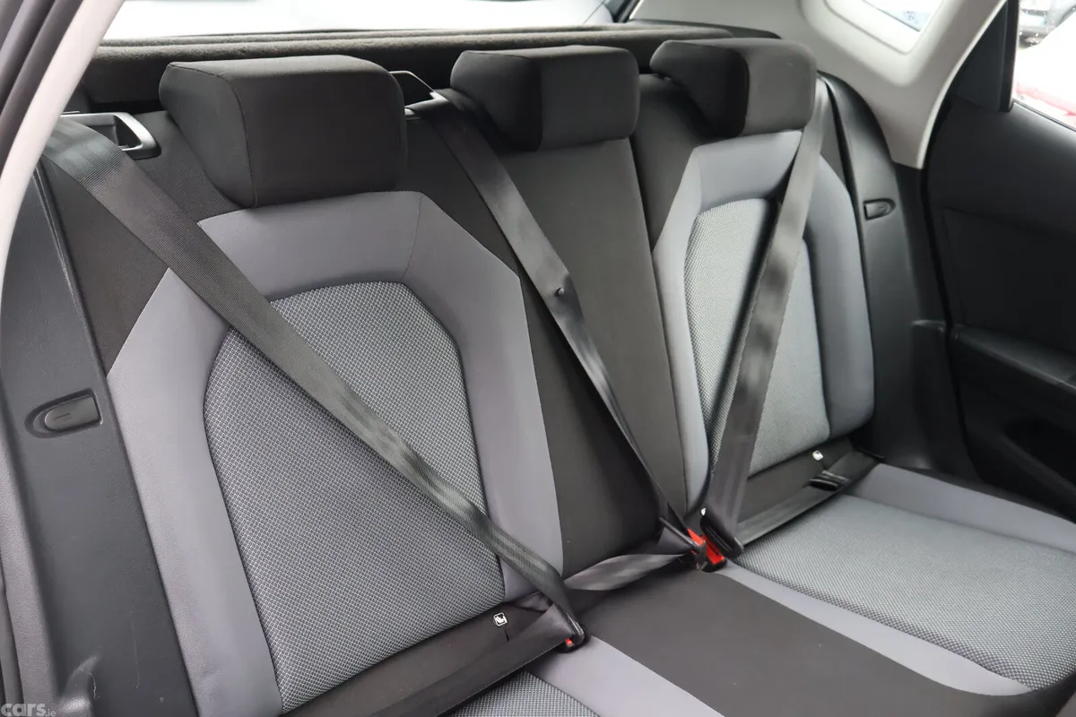 SEAT Arona SUV, Diesel, 2018, Grey
