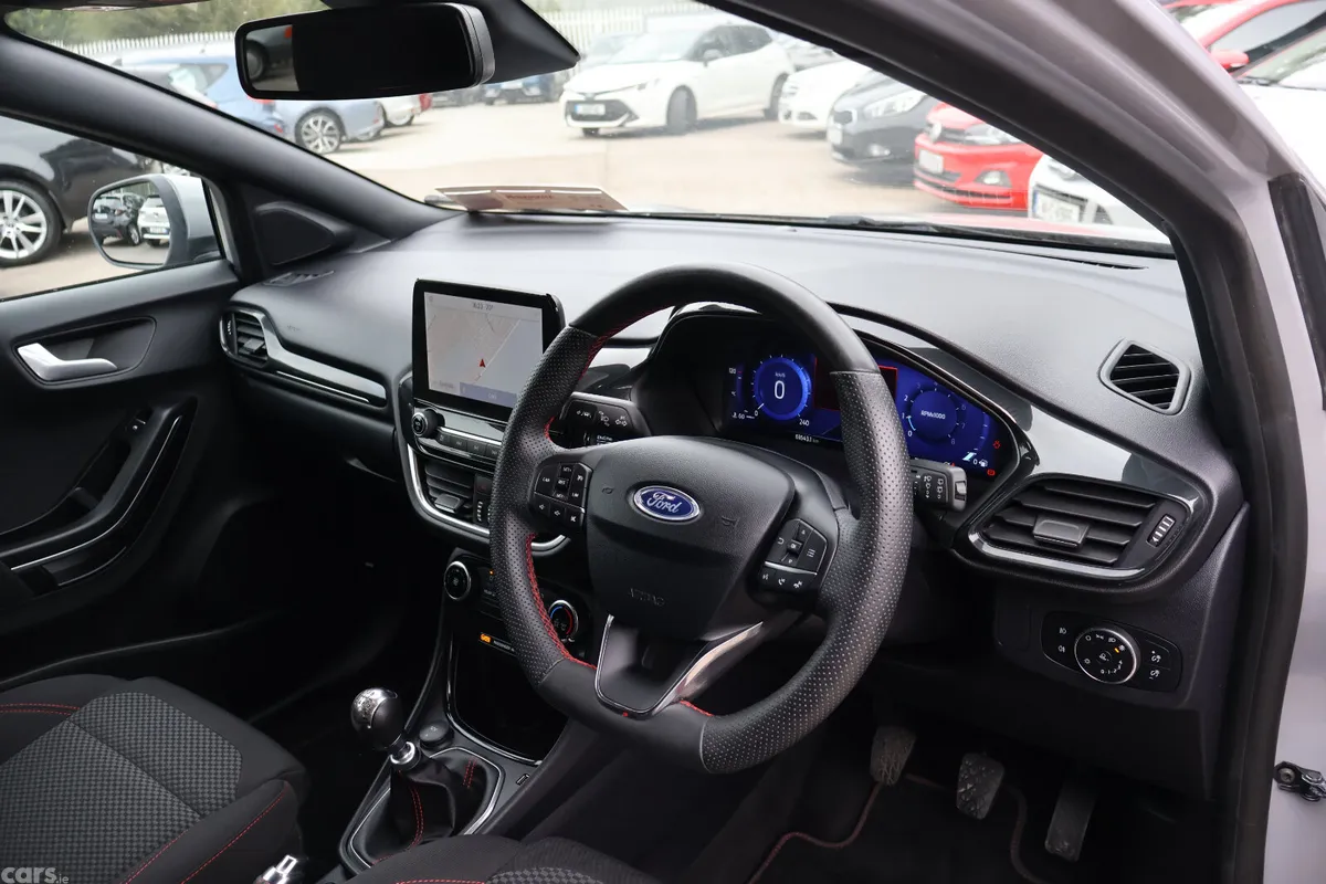 Ford Puma Hatchback, Petrol Hybrid, 2023, Grey