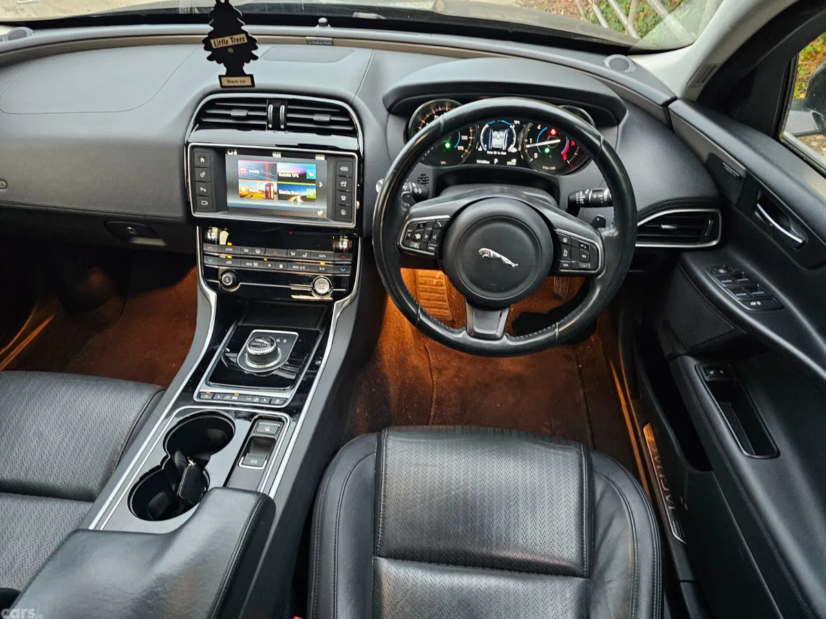Jaguar XE Saloon, Diesel, 2017, Black