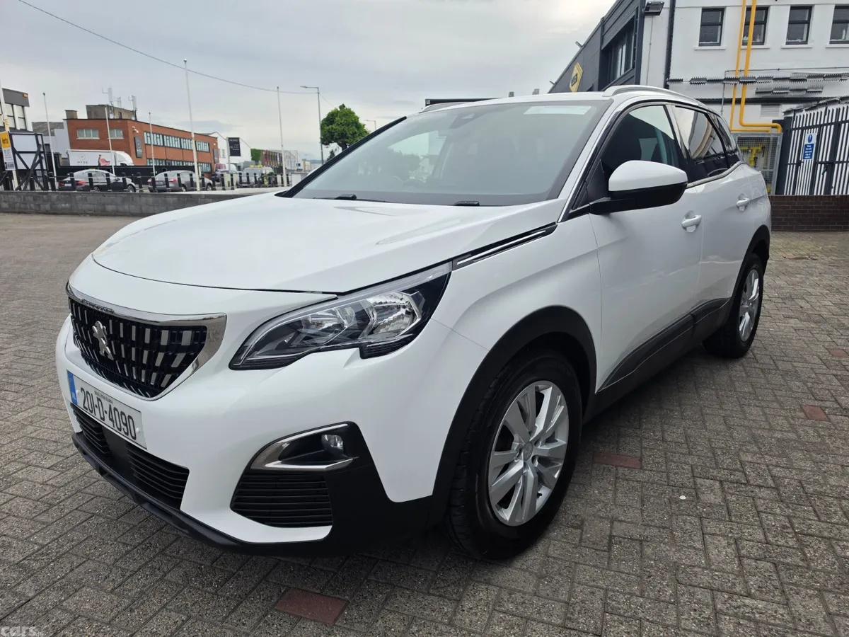 Peugeot 3008 MPV, Petrol, 2020, White