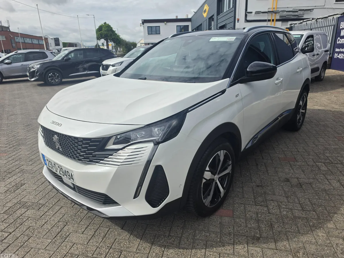 Peugeot 3008 MPV, Petrol, 2023, White