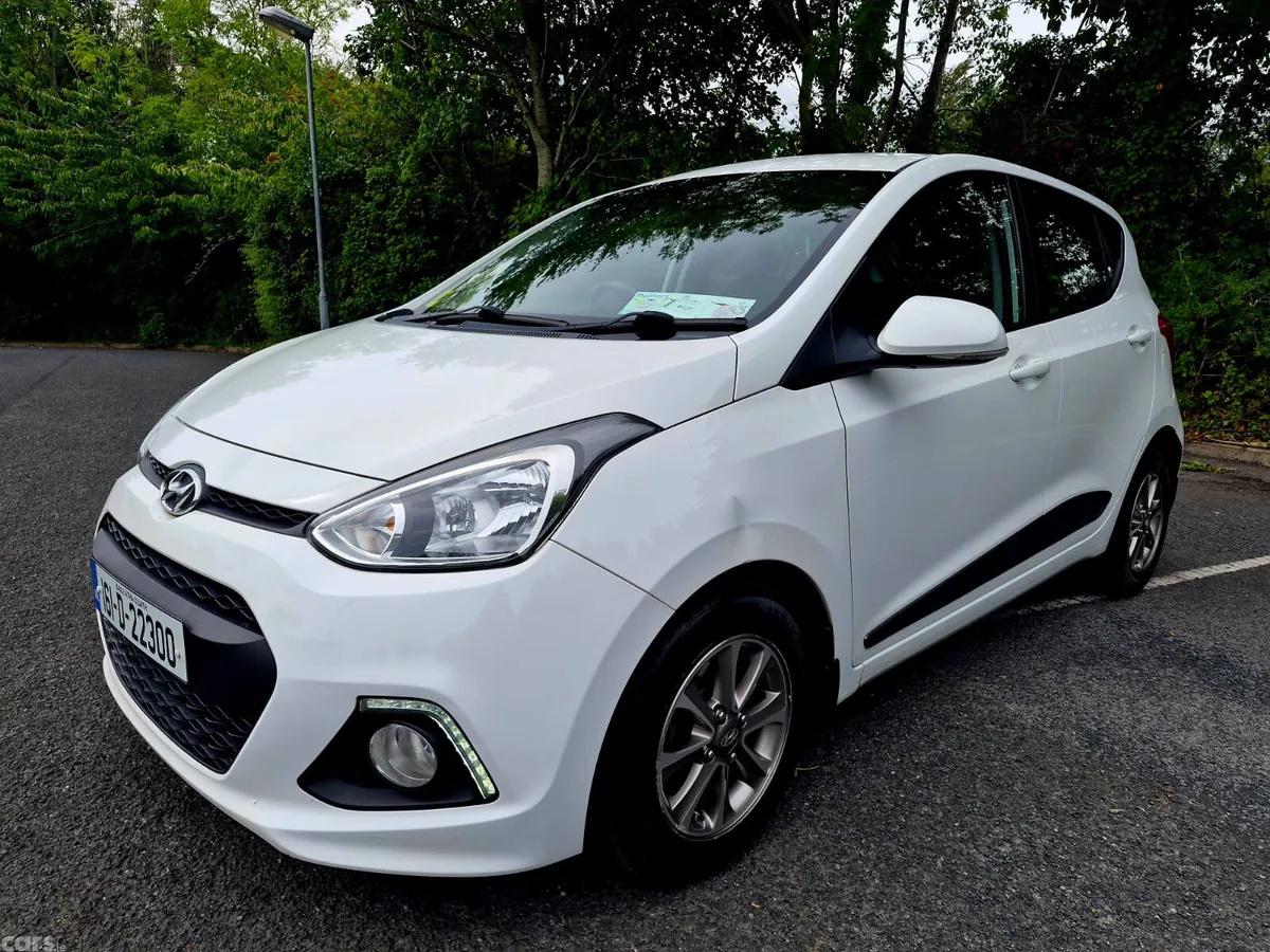 Hyundai i10 Hatchback, Petrol, 2016, White