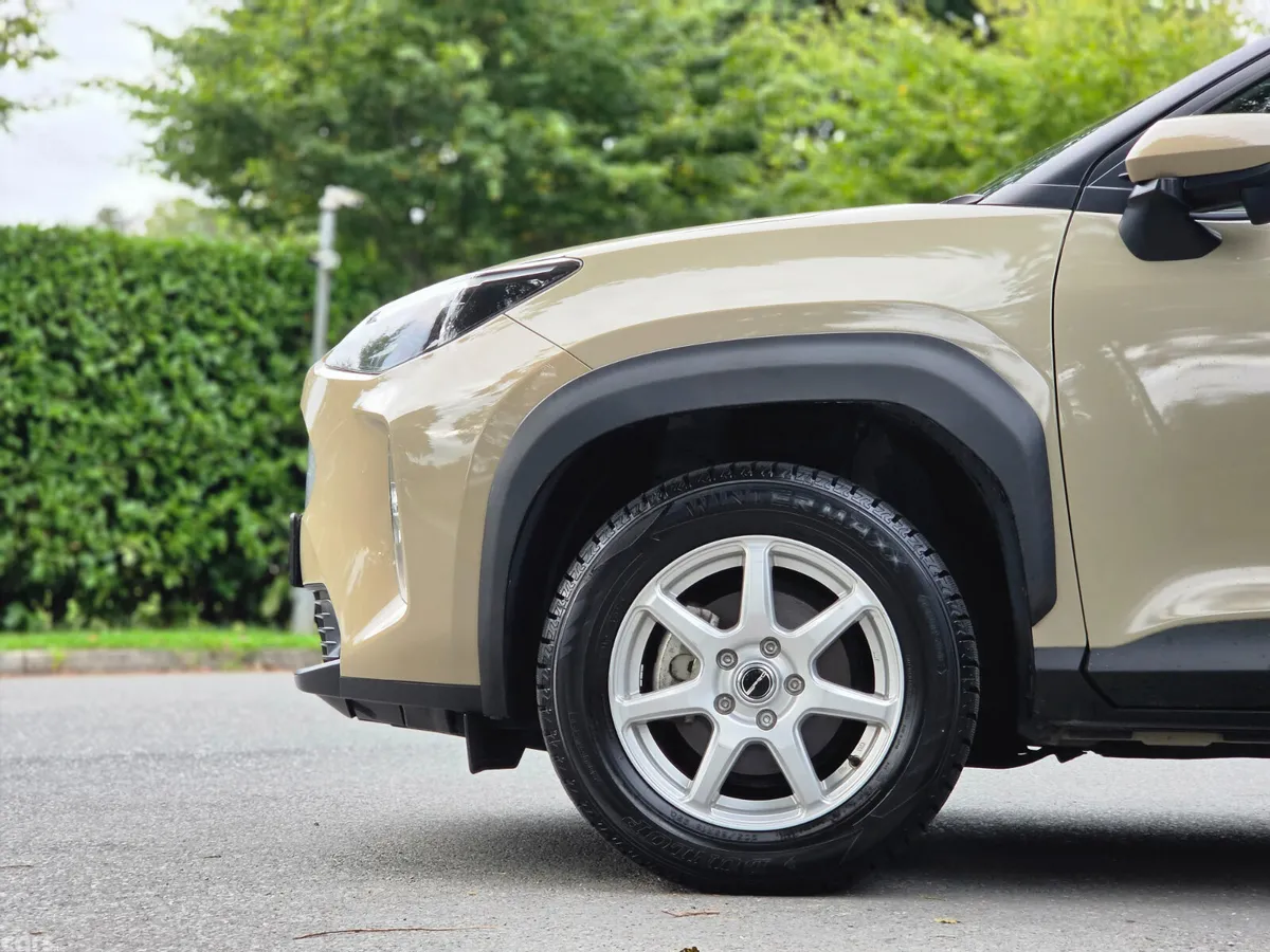 Toyota Yaris Cross Estate, Petrol Hybrid, 2022, Beige