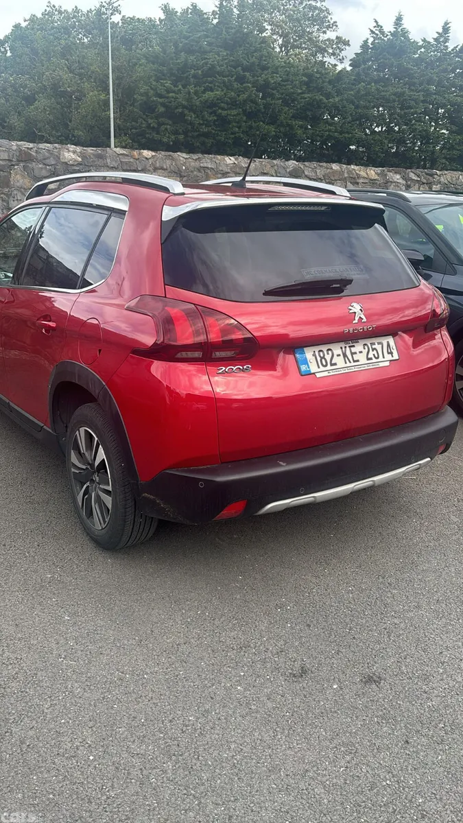 Peugeot 2008 Hatchback, Petrol, 2018, Red